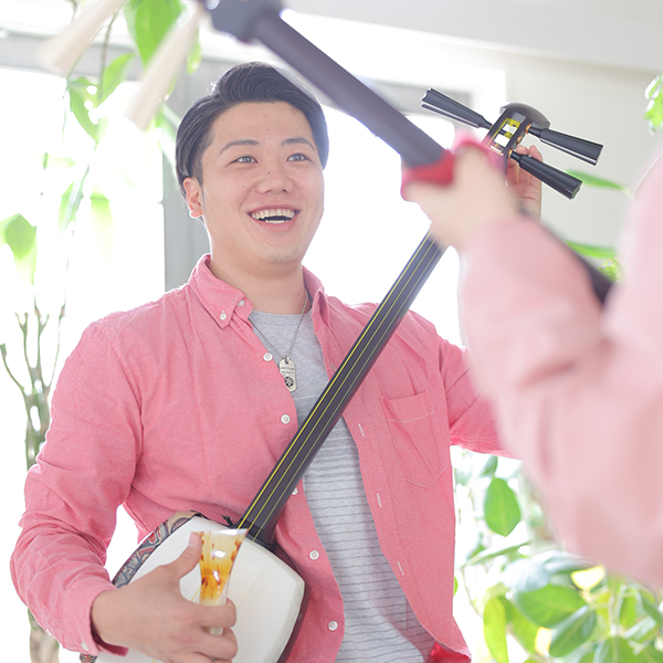 笑顔でレッスンする福嶋孝顕